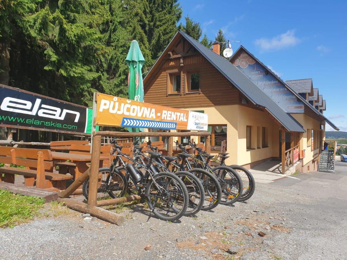 Sportcentrum Klinovec Лоучна-под-Кліновцем Екстер'єр фото