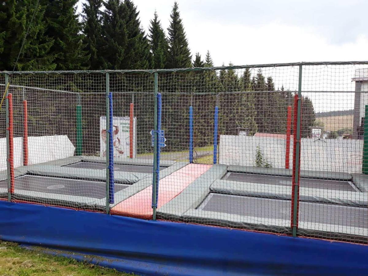 Sportcentrum Klinovec Лоучна-под-Кліновцем Екстер'єр фото